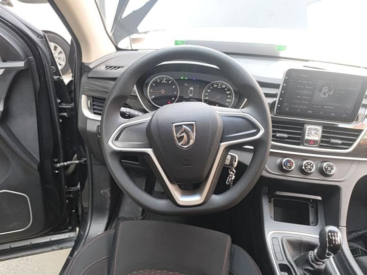 560 2017 1.5T MT Comfort 7-Seater photo 6