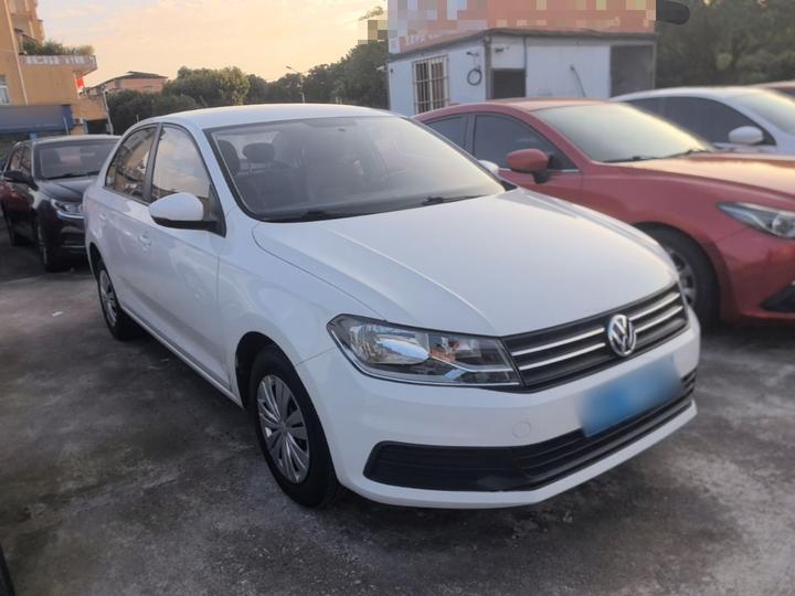Santana 2016 1.6L AT photo 3
