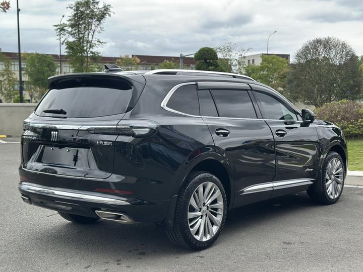 2025 Envision Plus AWD Avenir photo 4