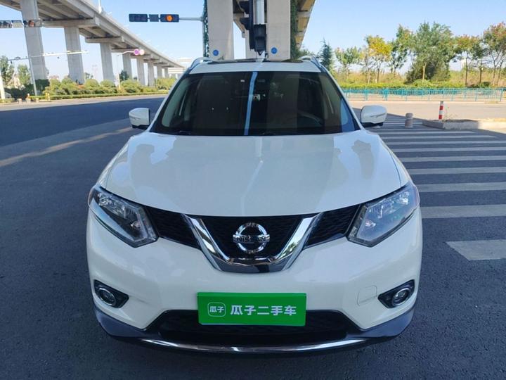 X-Trail 2014 2.5L CVT Luxury 4WD photo 2