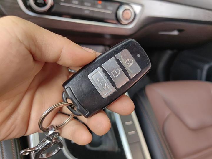 X6 2017 Energetic Series 1.5T CVT Premium photo 8