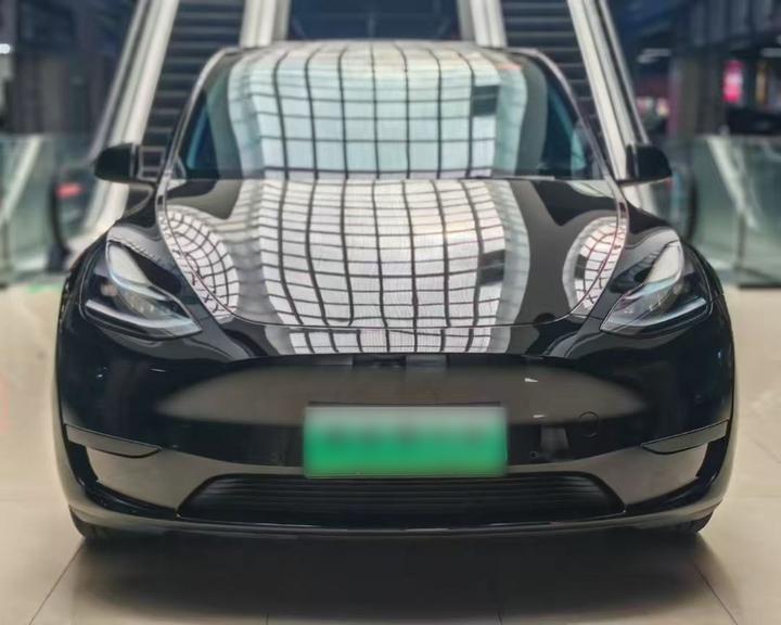 Model Y 2022 Facelift RWD photo 2