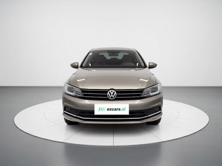 Sagitar 2015 230TSI AT Comfort photo 2