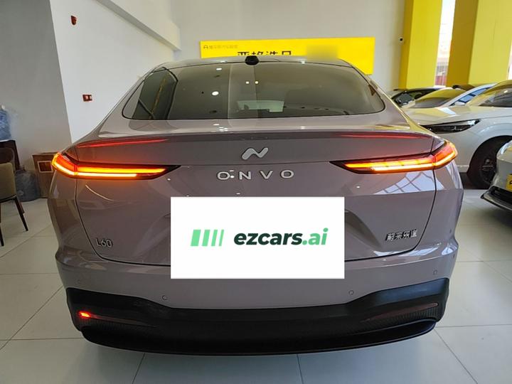 L60 2025 60kWh RWD photo 5