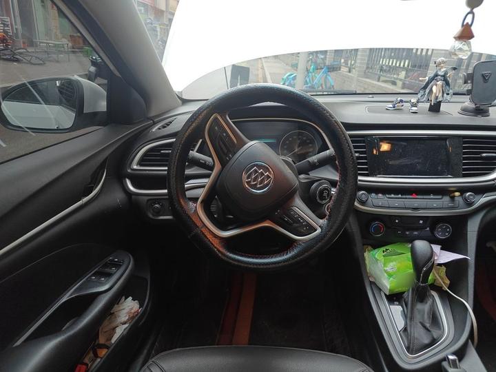 Excelle 2021 Facelift Classic 1.5L AT Elite photo 7