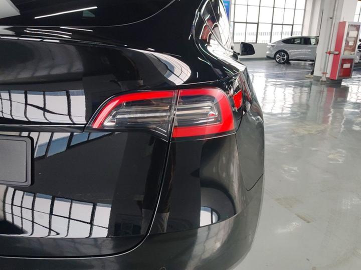 Model Y 2022 Facelift RWD photo 7