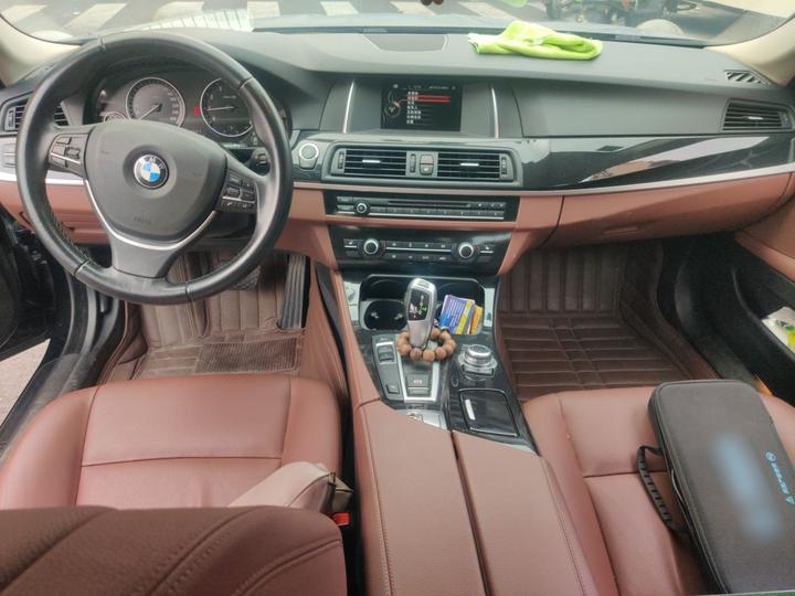 5 Series 2017 520Li photo 5