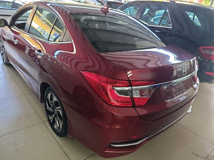 Crider 2016 1.8L CVT Luxury photo 4