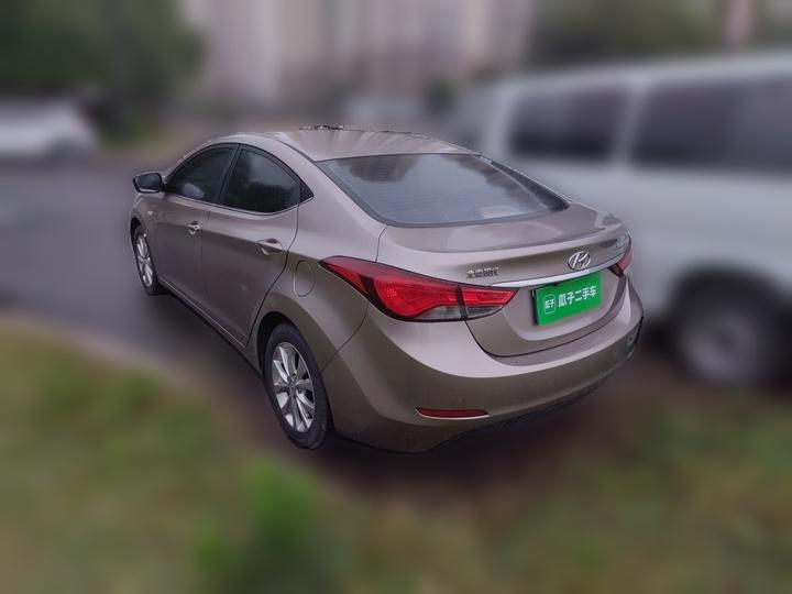 Elantra 2016 1.6L AT Smart photo 4