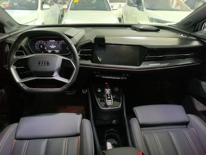 Q4 e-tron 2024 50 e-tron quattro photo 5