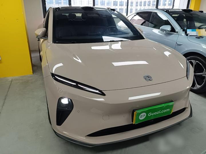 ET5 2022 75kWh photo 2