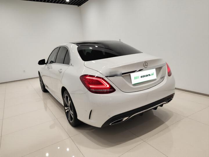 C-Class 2020 Facelift C 260 L Sport photo 4