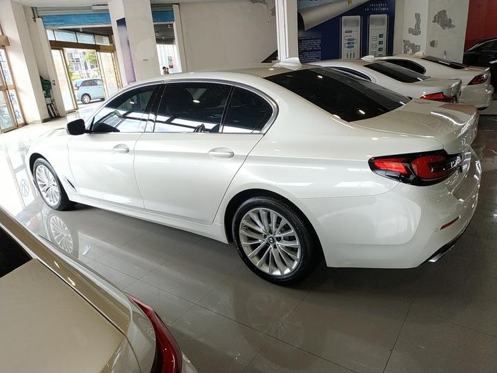 5 Series 2022 Facelift 525Li Luxury photo 4