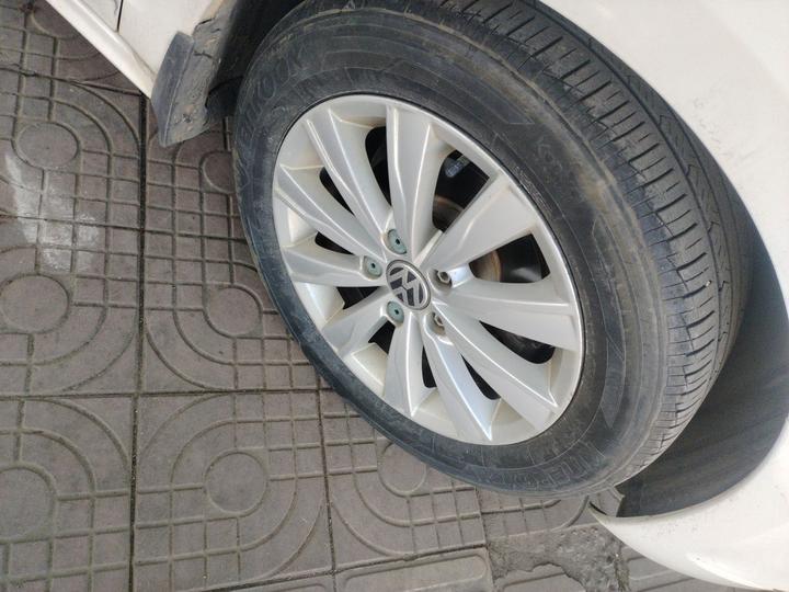 Sagitar 2014 1.6L MT Comfort photo 8