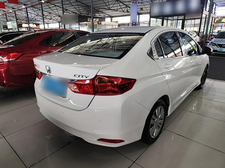 2015 1.5L CVT Comfort photo 6