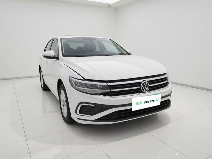 Bora 2023 200TSI DSG Cruise photo 3