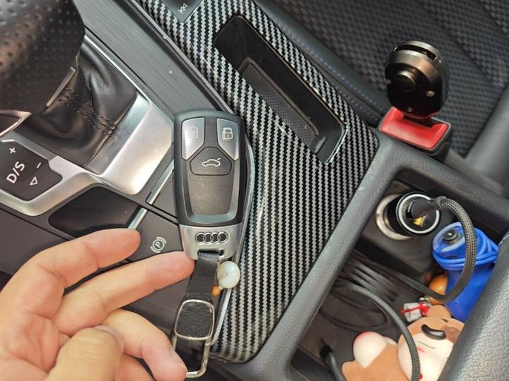 A4L 2018 30 Anniversary 40 TFSI Sport photo 8