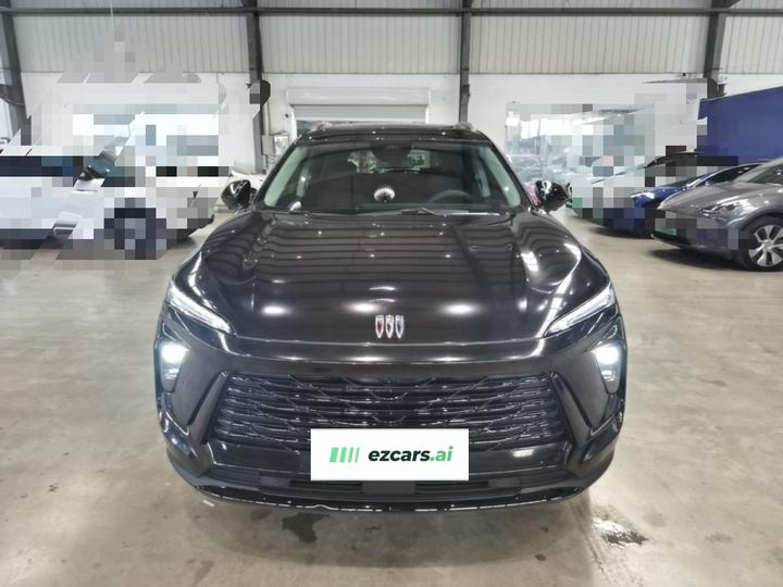 2025 Envision Plus 28T RWD photo 2