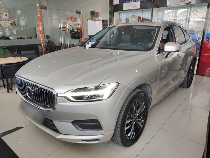XC60 2019 T5 AWD China V
