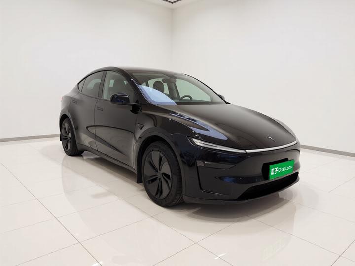 Model Y 2025 RWD photo 3