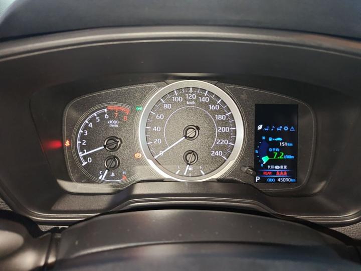 Levin 2021 185T CVT Luxury photo 4