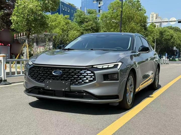 Mondeo 2023 EcoBoost 245 Luxury
