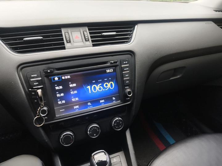 Octavia 2015 1.6L AT photo 8