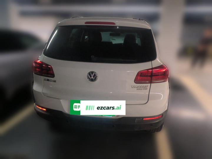 Tiguan 2015 1.8TSI AT AWD photo 3