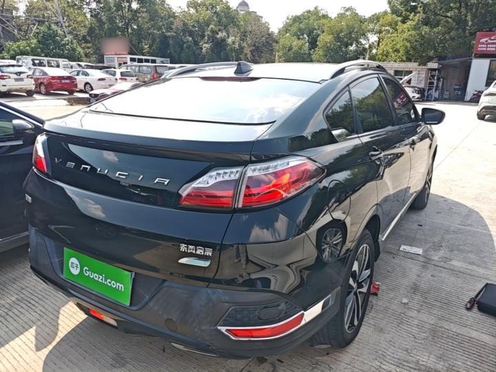 T90 2018 2.0L CVT Connected China VI photo 6