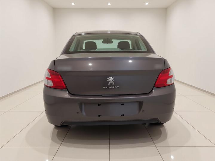 301 2014 1.6L AT Comfort photo 5