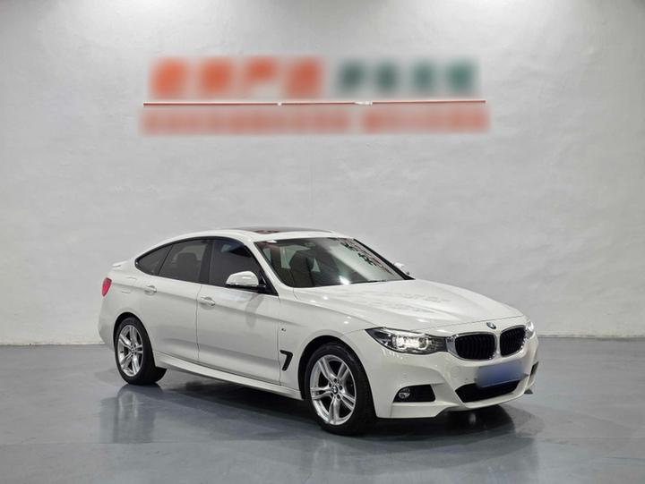 3 SeriesGT 2018 320i M Sport photo 3