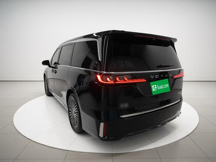 Voyah Dreamer 2025 PHEV AWD Flagship Qiankun photo 4