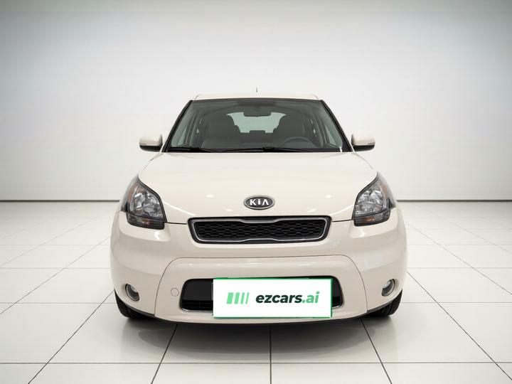 2013 1.6L AT Premium photo 2