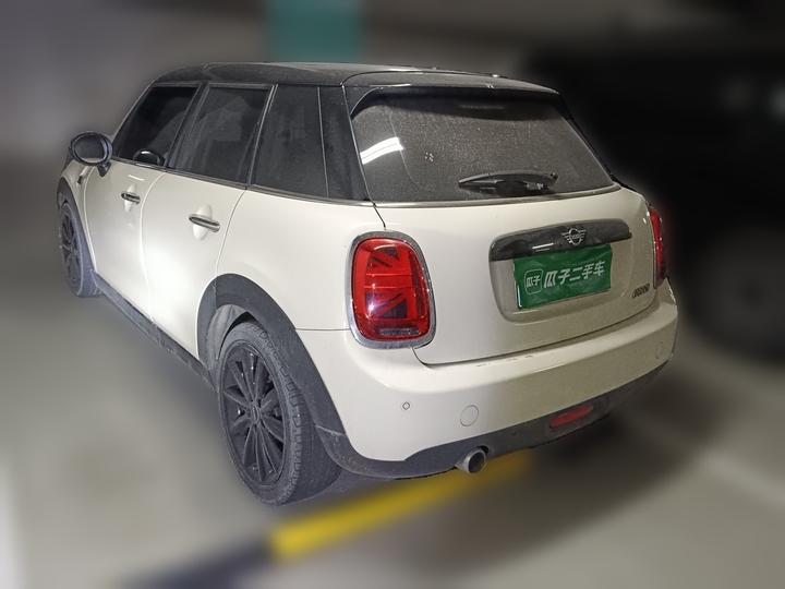 2019 1.5T COOPER 5-Door photo 4