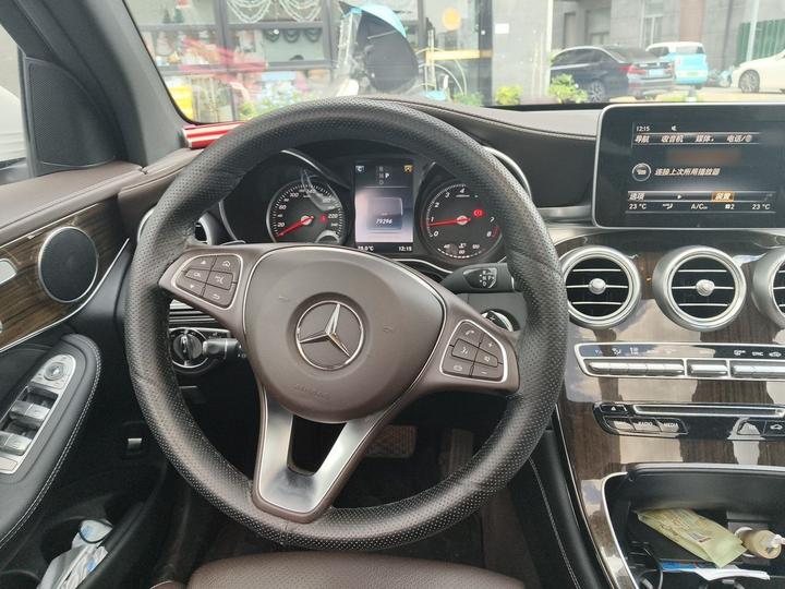 GLC 2017 GLC 260 4MATIC Dynamic photo 3