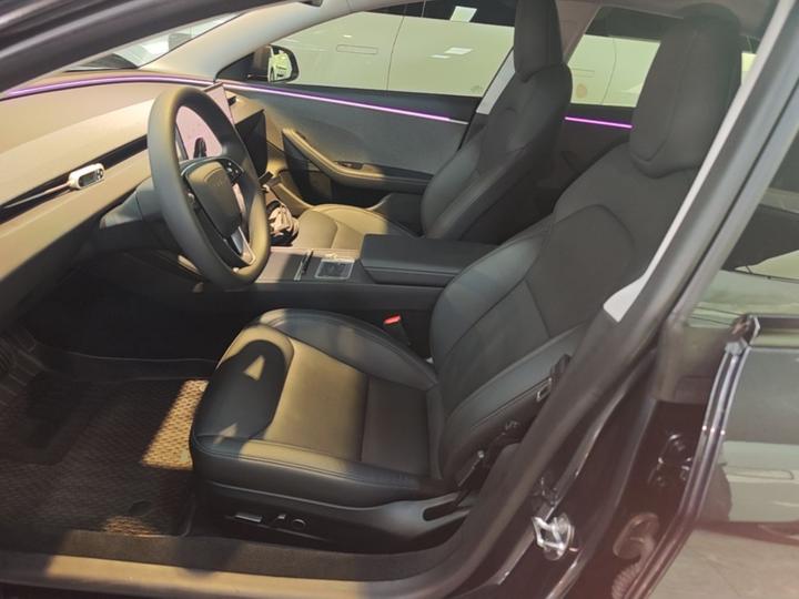 Model 3 2023 RWD photo 6