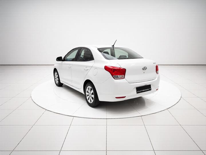 Verna 2017 1.4L MT Refresh Edition China VI photo 4