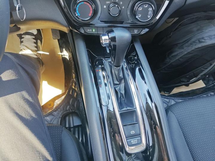 Vezel 2020 1.5L CVT Elite photo 8
