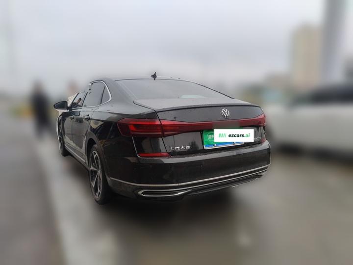 Passat 2023 Facelift 330TSI Luxury photo 4