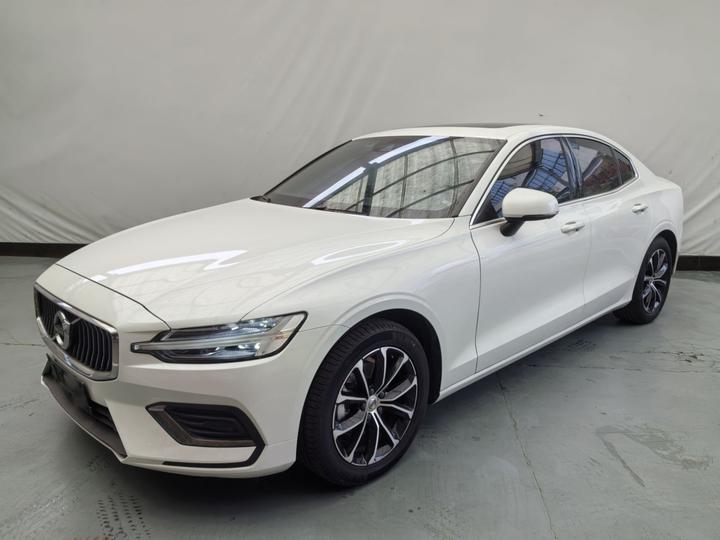 S60 2022 B4 Luxury