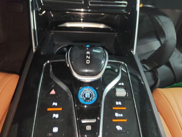 Tang EV 2022 DM-p 215KM AWD Flagship photo 6