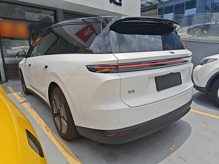 Li Auto i8 2025 Standard photo 4