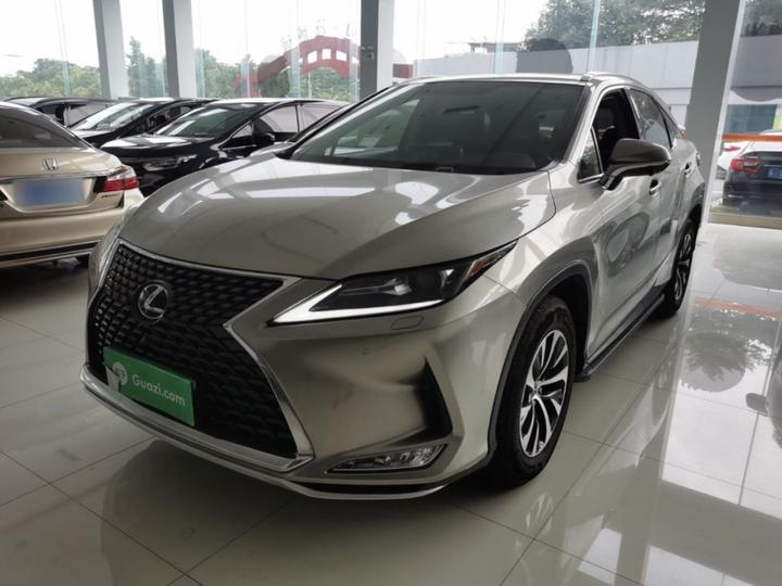 RX 2020 Facelift 300 RWD Elite
