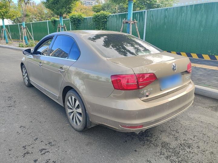 Sagitar 2015 230TSI AT Luxury photo 4