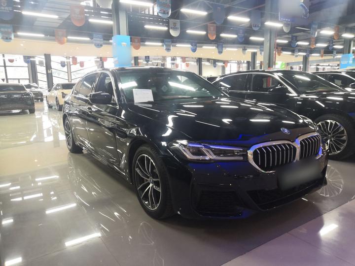 5 Series EV 2022 Facelift 535Le Pioneer M Sport Package photo 3