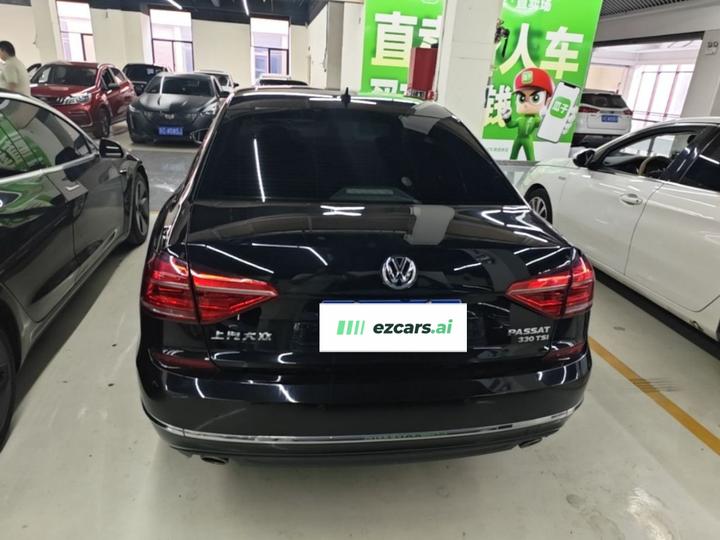 Passat 2017 330TSI DSG photo 3