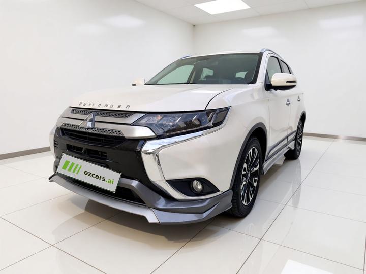 Outlander 2020 2.4L AWD Enjoy 5-Seater