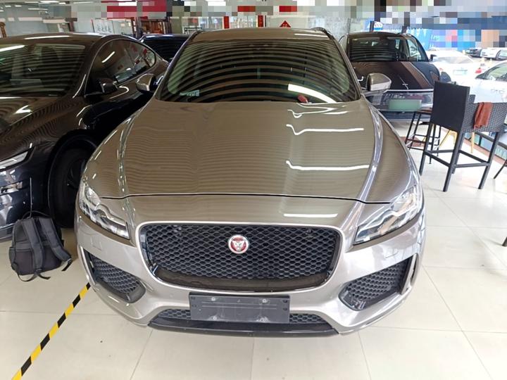 F-PACE 2020 2.0T photo 2