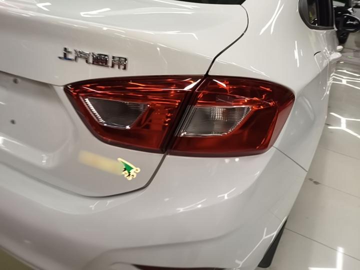 2018 320 AT photo 7