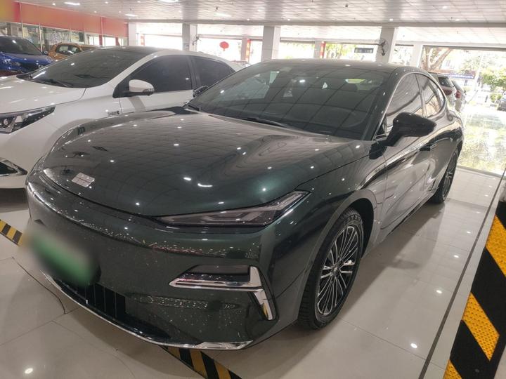 Galaxy Starlight 8 2025 130km EM-i Exclusive